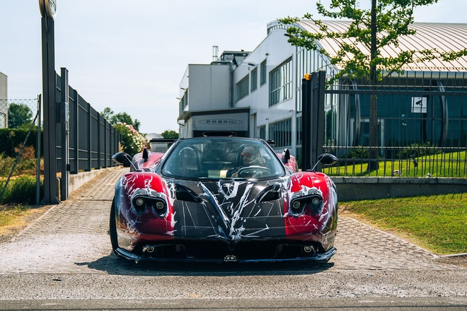 Cận cảnh siêu xe Pagani Zonda MY độc bản