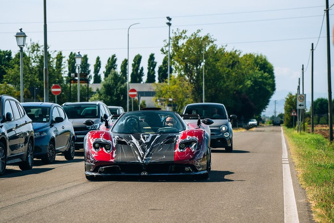 Cận cảnh siêu xe Pagani Zonda MY độc bản