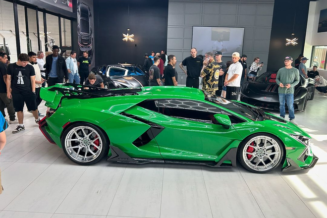 Gói độ đầu tiên trên thế giới cho siêu xe Lamborghini Revuelto