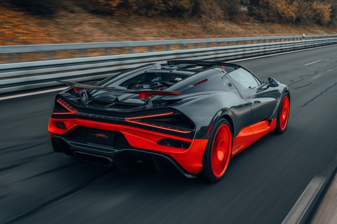 Bugatti W16 Mistral đạt kỷ lục tốc độ thế giới 453,91 km/h | Znews.vn