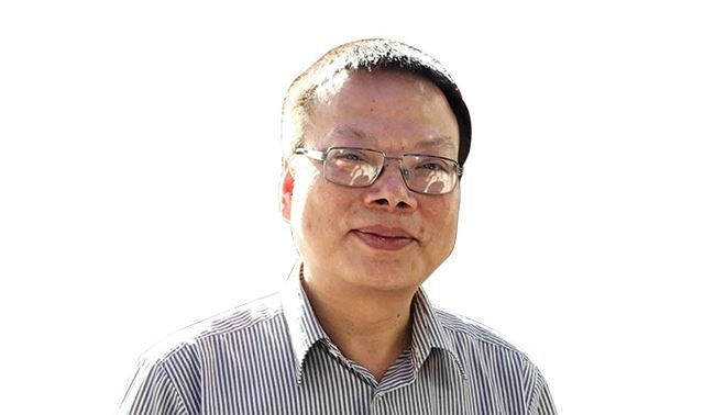 doanh nhan chi 32 ty cuu nguyen xuan son la ai? anh 1