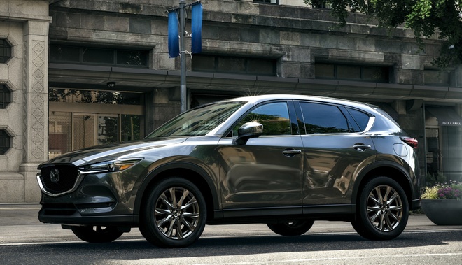 MAZDA CX-5 2020 ĐƯỢC ĐÁNH GIÁ CAO VỀ THIẾT KẾ NỘI THẤT HIỆN ĐẠI VÀ HỆ THỐNG AN TOÀN I-ACTIVSENSE