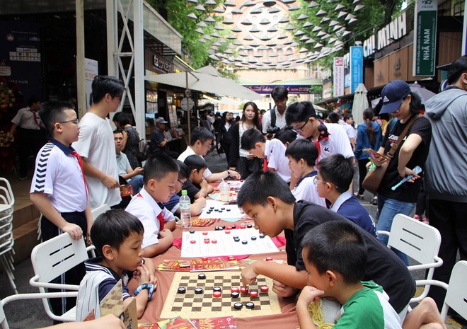 xuất bản ảnh 4