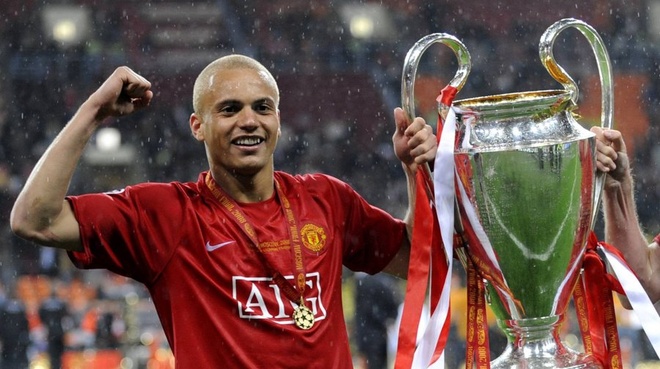 Lý do Wes Brown phá sản - Thể thao