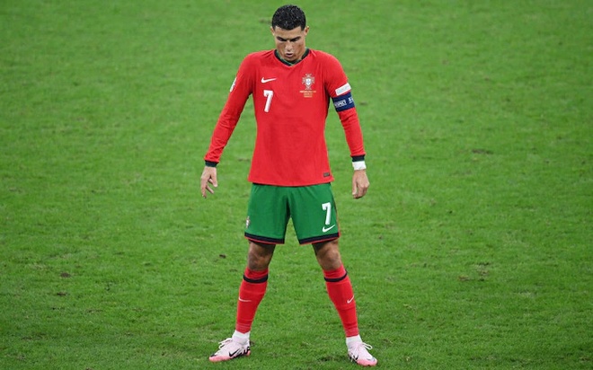 Ronaldo quá bướng bỉnh - Thể thao