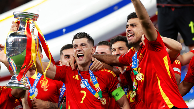 UEFA sẽ phạt nặng Rodri và Morata - Thể thao