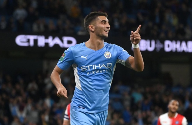 Man City ban Alvarez anh 4