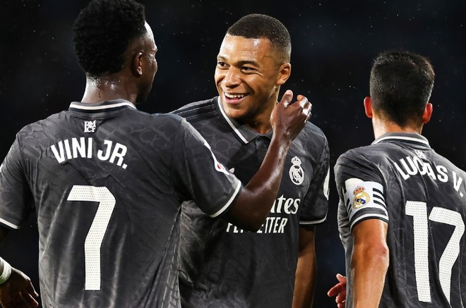 Mbappe lập siêu phẩm - Thể thao