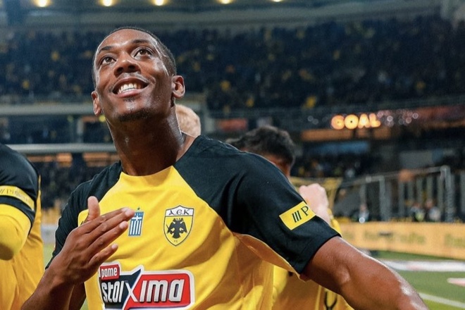 Martial tỏa sáng nhưng không cứu nổi AEK Athens - Thể thao