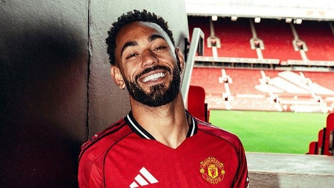 Matheus Cunha gia nhập Manchester United với hợp đồng kỷ lục