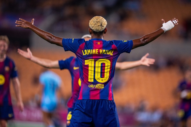 Barca đang đầu tư mạnh mẽ vào việc theo dõi và tuyển mộ các cầu thủ trẻ 