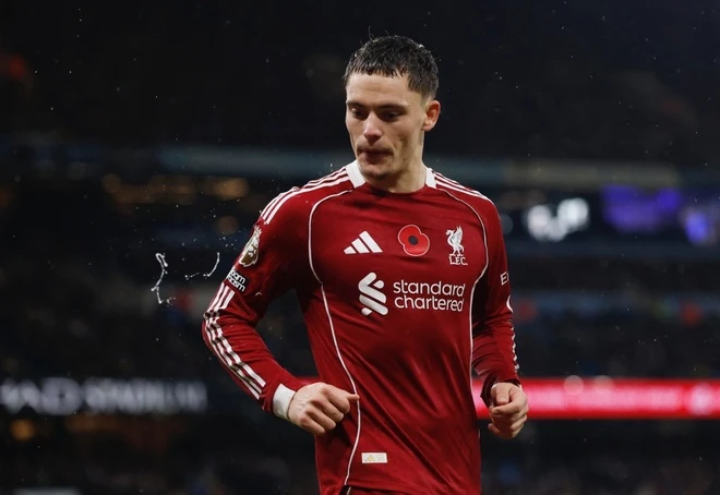 Liverpool khủng hoảng, bị gạch khỏi cuộc đua vô địch - Thể thao