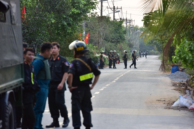 vay bat nghi can ban chet 4 nguoi anh 18