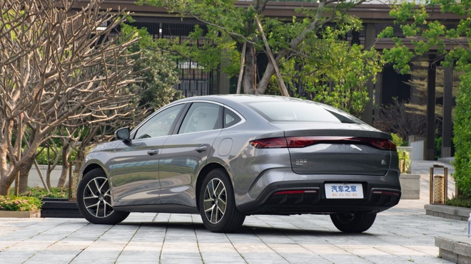 BYD Qin L anh 4