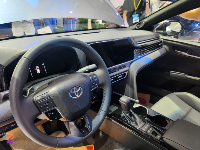 Toyota Camry mới có gì khác biệt?