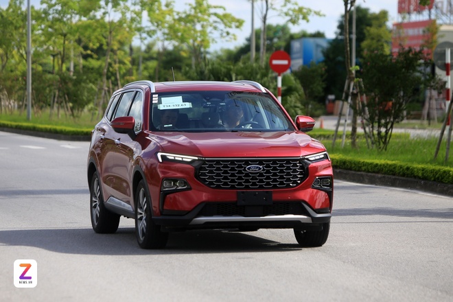 Ford Việt Nam Triệu Hồi 816 Xe Territory do Vấn Đề Kỹ Thuật
