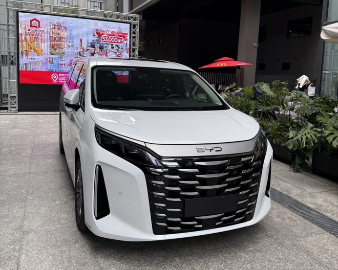 BYD M9 PHEV anh 1