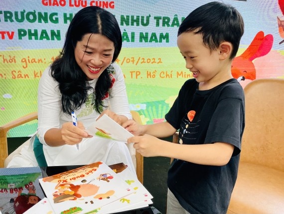 Sach tranh Viet anh 1