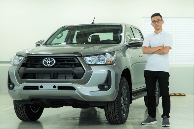 Danh gia nhanh Toyota Hilux 2020 hinh anh