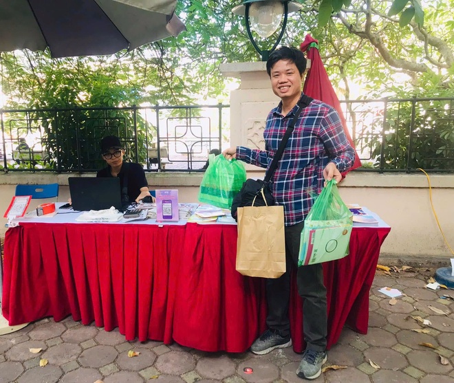 Cửu vạn sách ảnh 1