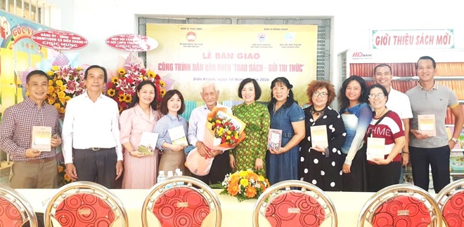 Thư viện xã ảnh 1