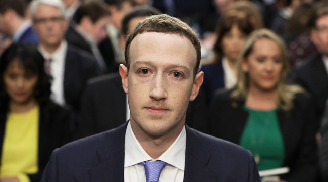 Mark Zuckerberg bi goi dieu tran anh 1