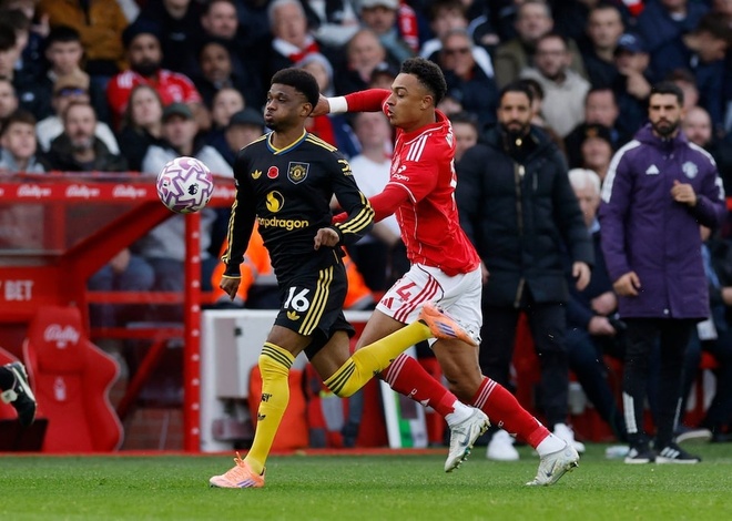 Man Utd tìm lại được vũ khí tối thượng trên sân Nottingham - Thể thao