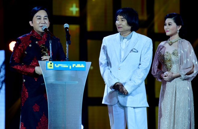 Toc Tien doi dau Dong Nhi HTV Awards anh 15