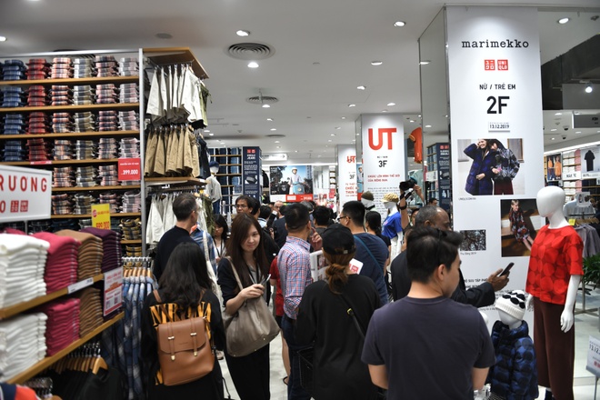 Uniqlo Dong Khoi khai truong anh 11