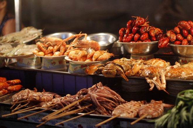 Hình ảnh những món ăn nhìn là thèm trên phố ăn đêm Trung Sơn - Địa điểm du lịch