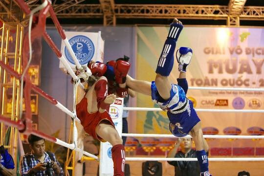 Danh nham vo si sau va cham giao thong anh 1