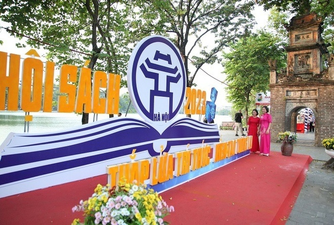 Hoi sach Ha Noi anh 1