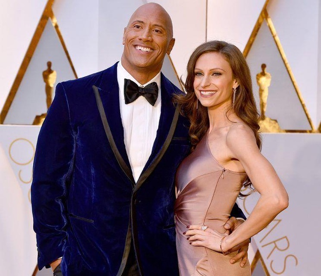Cựu đô vật The Rock và cuộc tình 10 năm đẹp như mơ với bạn gái ca sĩ - Sao  Hollywood