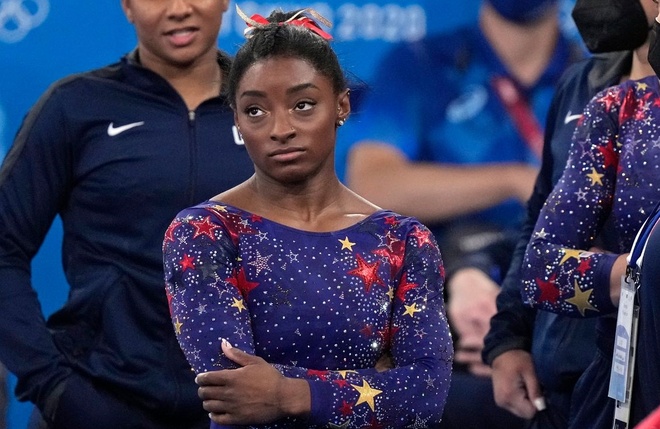 Simone Biles tiếp tục r&uacute;t khỏi 2 nội dung ở Olympic 2020 | Znews.vn