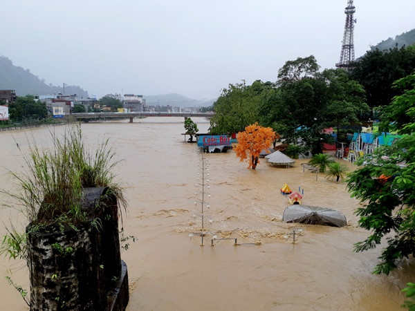 Thi THPT Quoc gia 2018 Ha Giang anh 1