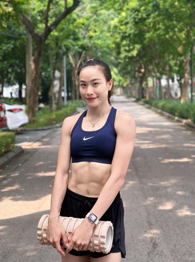 hot girl dien kinh anh 2