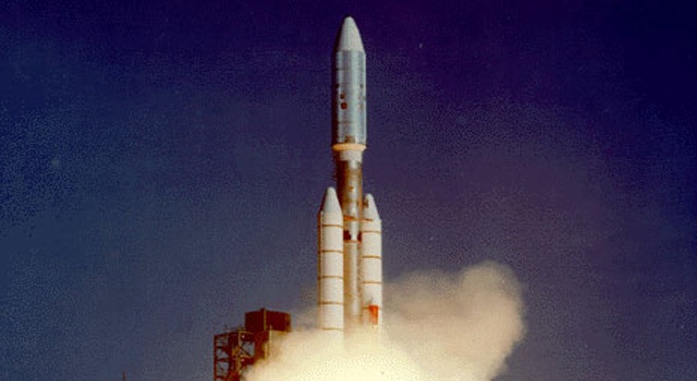 hanh trinh cua tau voyager 2 anh 1