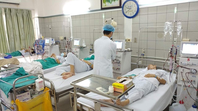 cuu benh nhan nguy kich vu soc phan ve anh 2