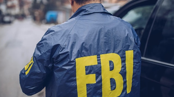 FBI đột kích nhầm phòng khách sạn, bắt sai người | Znews.vn