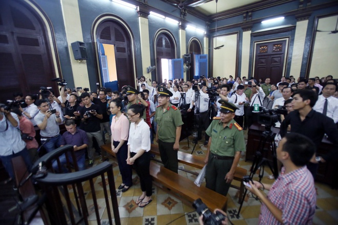 Hoa hau Phuong Nga anh 7