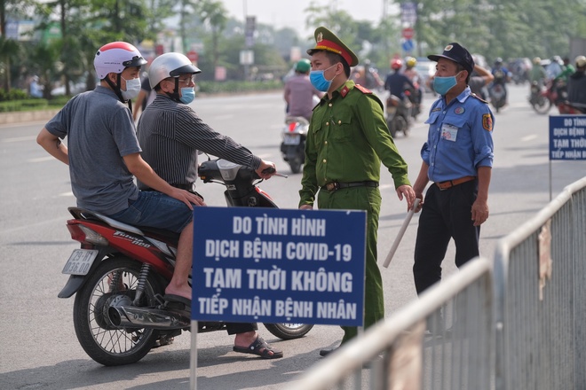 ca mac Covid-19 Ha Noi,  ca benh Covid-19 benh vien Nhiet doi anh 1