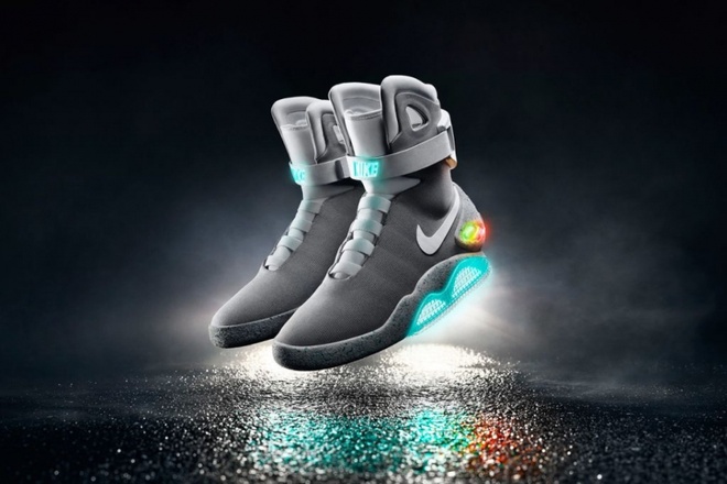 Nike air mag fake giá best sale