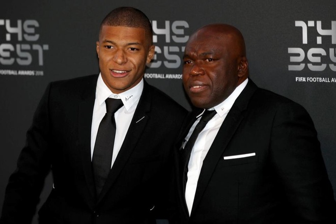 Gia đình có 4 cầu thủ bóng đá của Mbappe - Đời sống