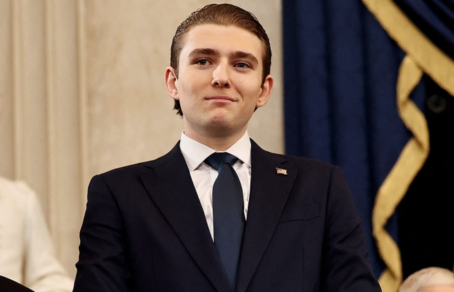 Ảnh selfie hiếm hoi của Barron Trump hé lộ điều gì? - Đời sống