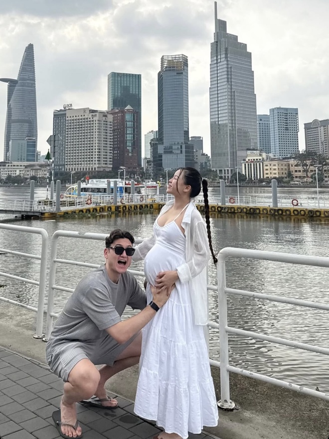 Image hình ảnh hình ảnh hình ảnh hình ảnh hình ảnh Xuân - Vợ Văn Lâm khoe bụng bầu, bạn gái Văn Thanh được tặng 100 triệu 29 ...