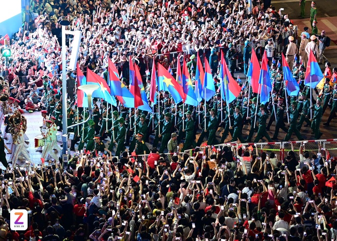 so duyet dai le 30/4 anh 43