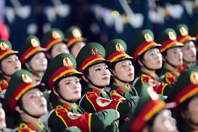 so duyet dai le 30/4 anh 53