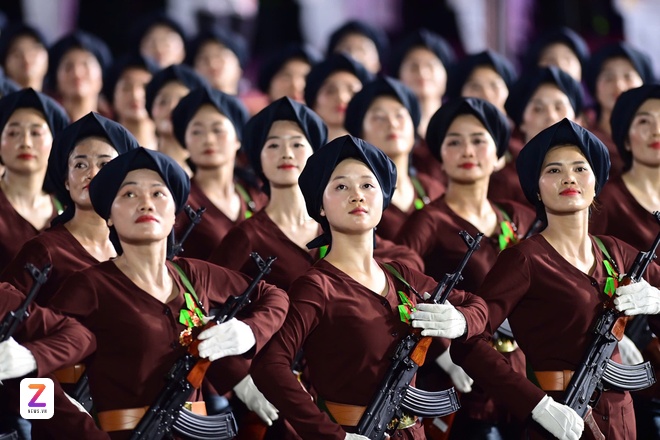 so duyet dai le 30/4 anh 54