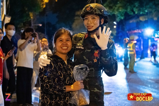 Tong duyet dieu binh A80 anh 30