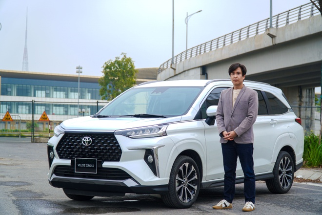 Danh gia Toyota Veloz Cross - di theo xu huong co mang lai thanh cong? hinh anh